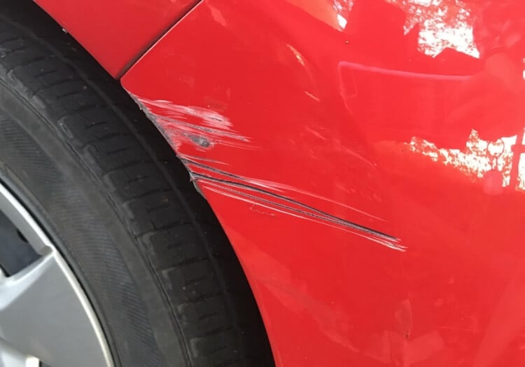 故障・キズ・ヘコみ（鈑金塗装）｜カーライフサポート高見澤